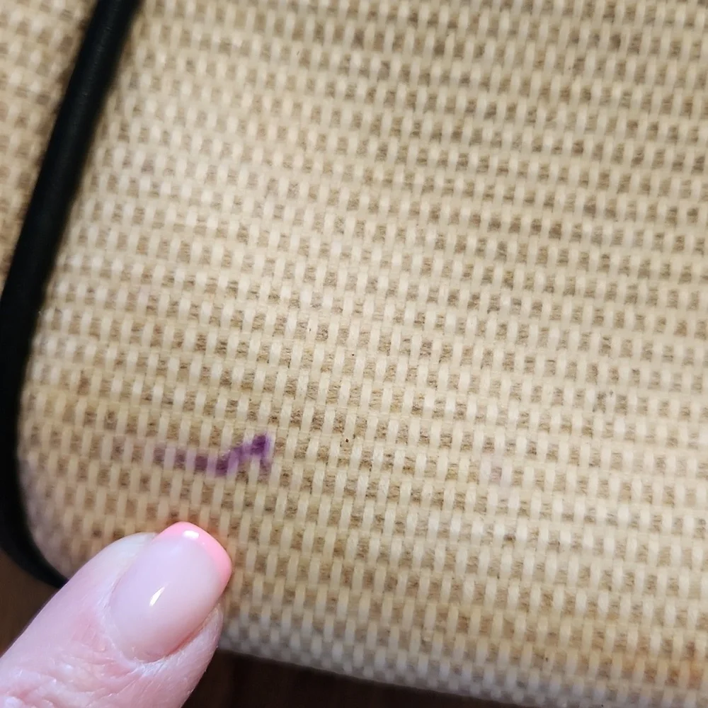 Dooney & Bourke Large Satchel - Picture 16 of 16